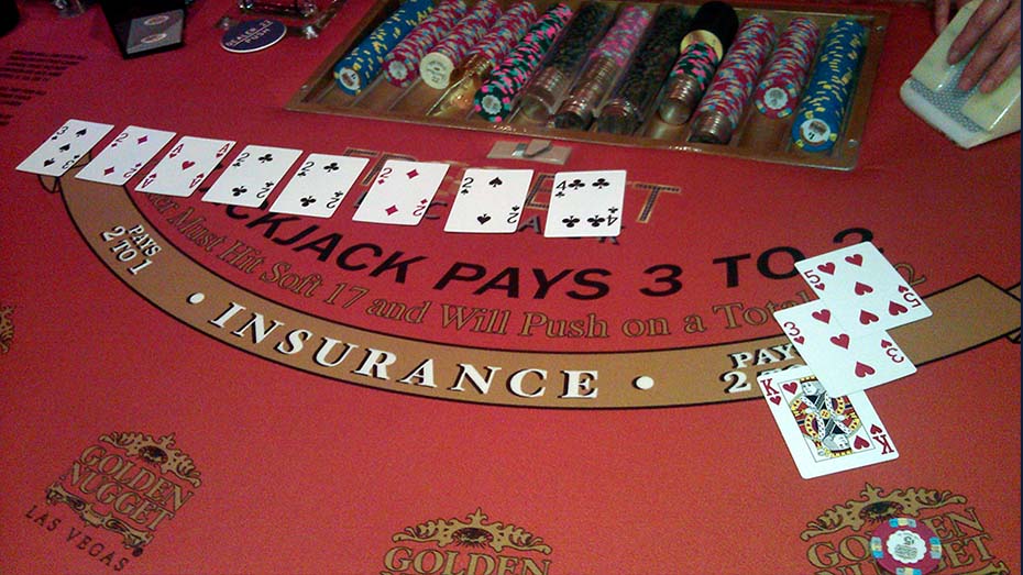 blackjack favorable odds