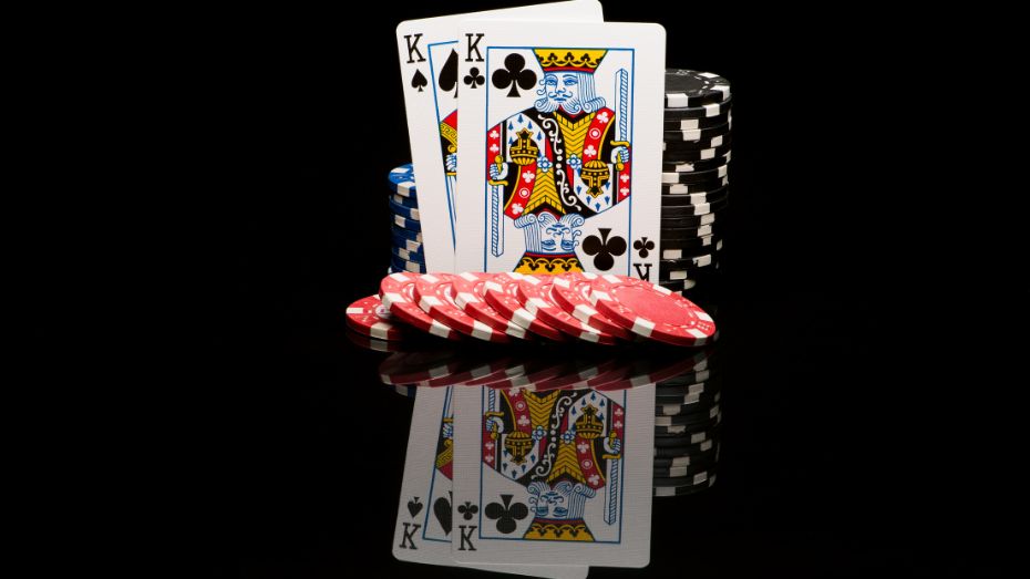 Comparing the Odds of Poker and Blackjack